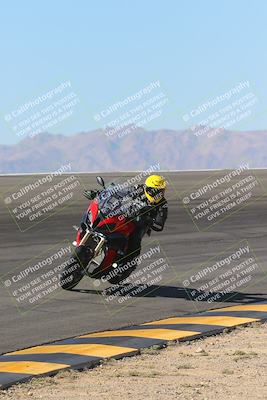 media/Nov-06-2023-Moto Forza (Mon) [[ce023d0744]]/4-Beginner Group/Session 2 (Bowl)/